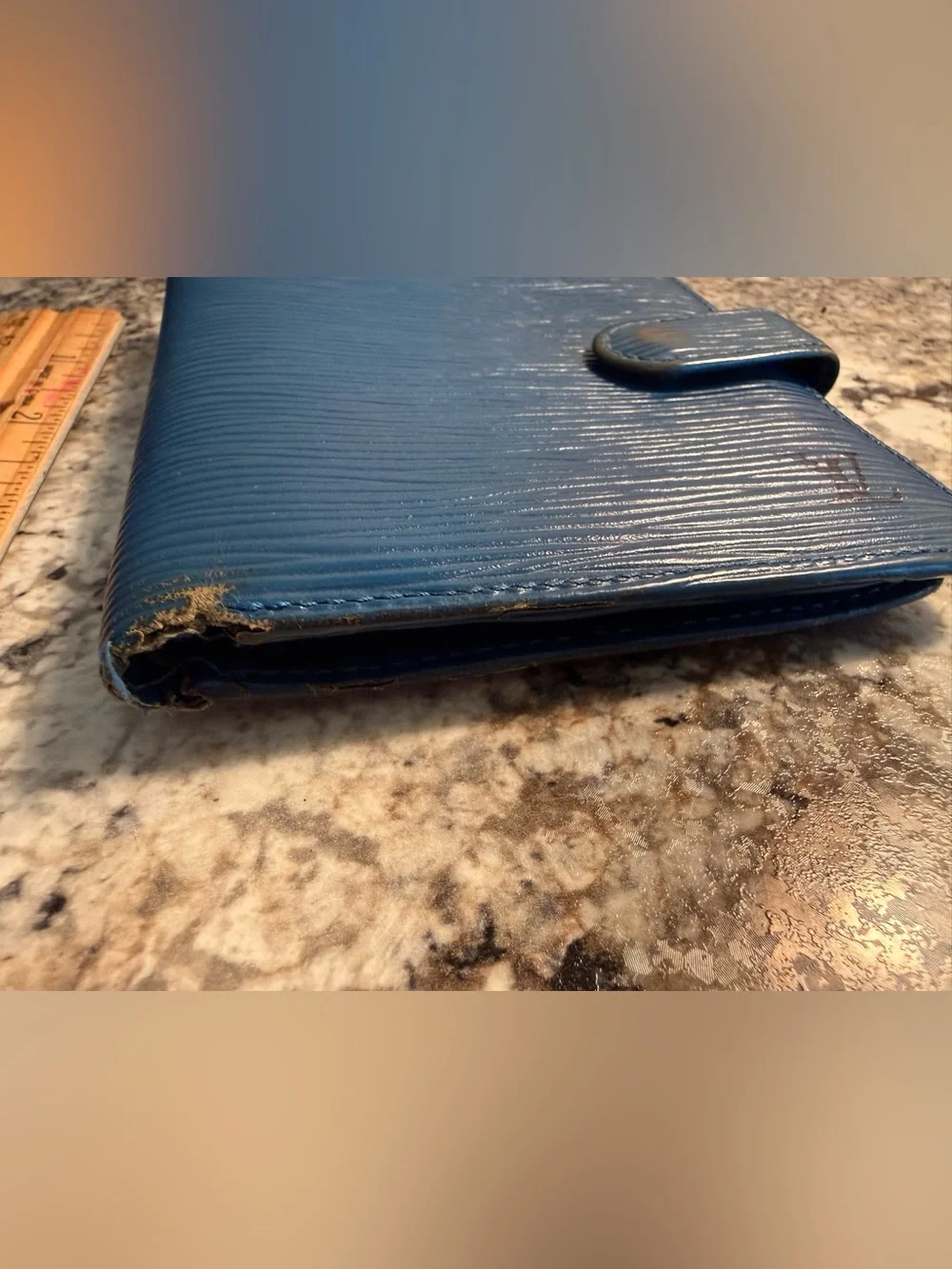 Louis Vuitton Blue Epi wallet *authentic* MAKE OFFER - Picture 3 of 11